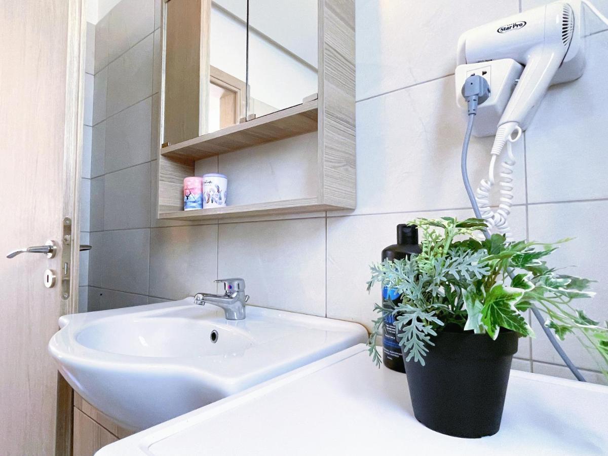 Wsd Luxury Stylish 1Bd Apt With City View Balcony アテネ エクステリア 写真